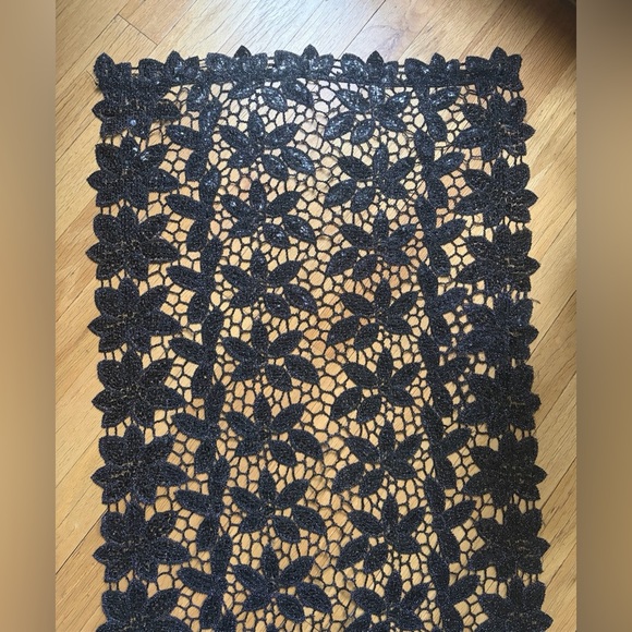 BGBG black Floral Crochet Lace Trim with sequins - NWOT - Picture 2 of 3